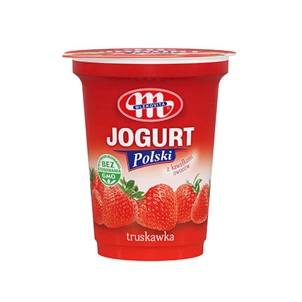 Йогурт Саяна 350мл Ягода с цели парченца